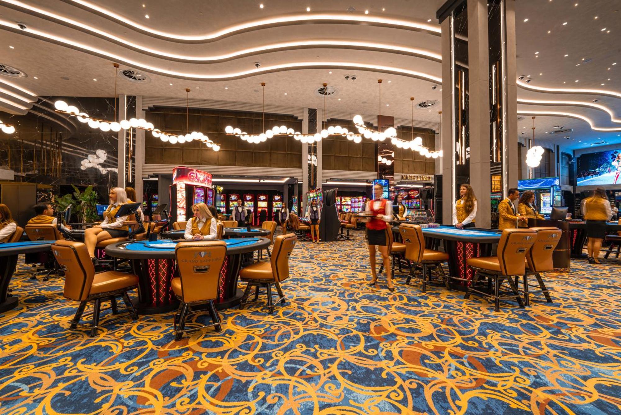Grand Sapphire & Casino Otel 5*